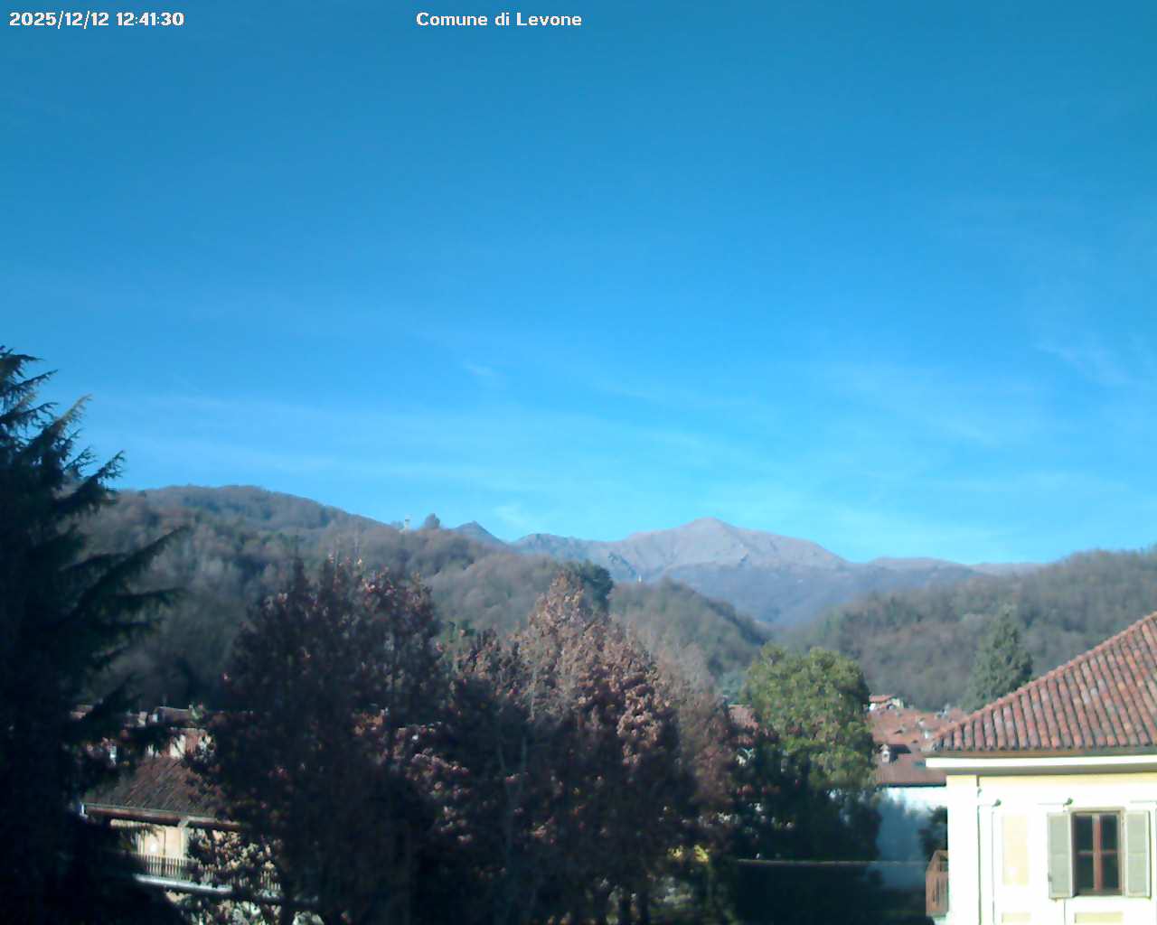 immagine della webcam nei dintorni di San Raffaele Cimena: webcam Levone