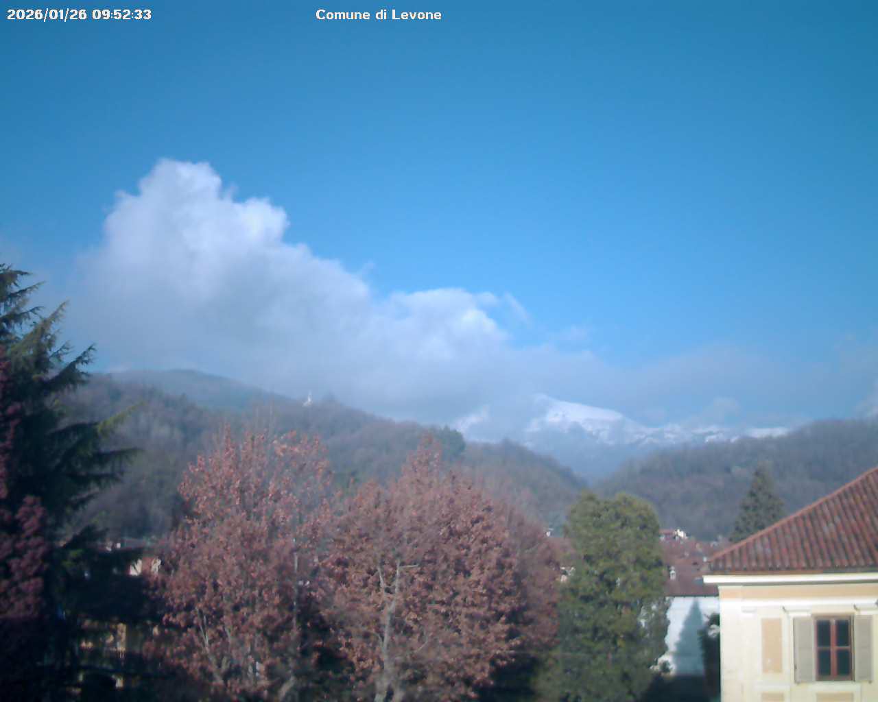 immagine della webcam nei dintorni di Forno Canavese: webcam Levone