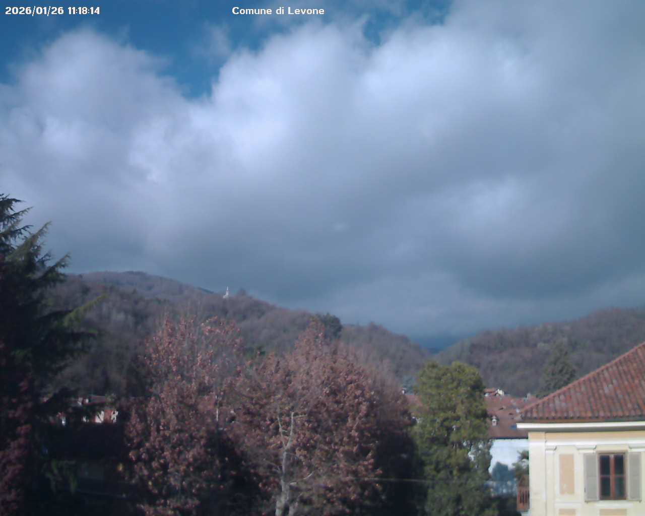 immagine della webcam nei dintorni di Forno Canavese: webcam Levone