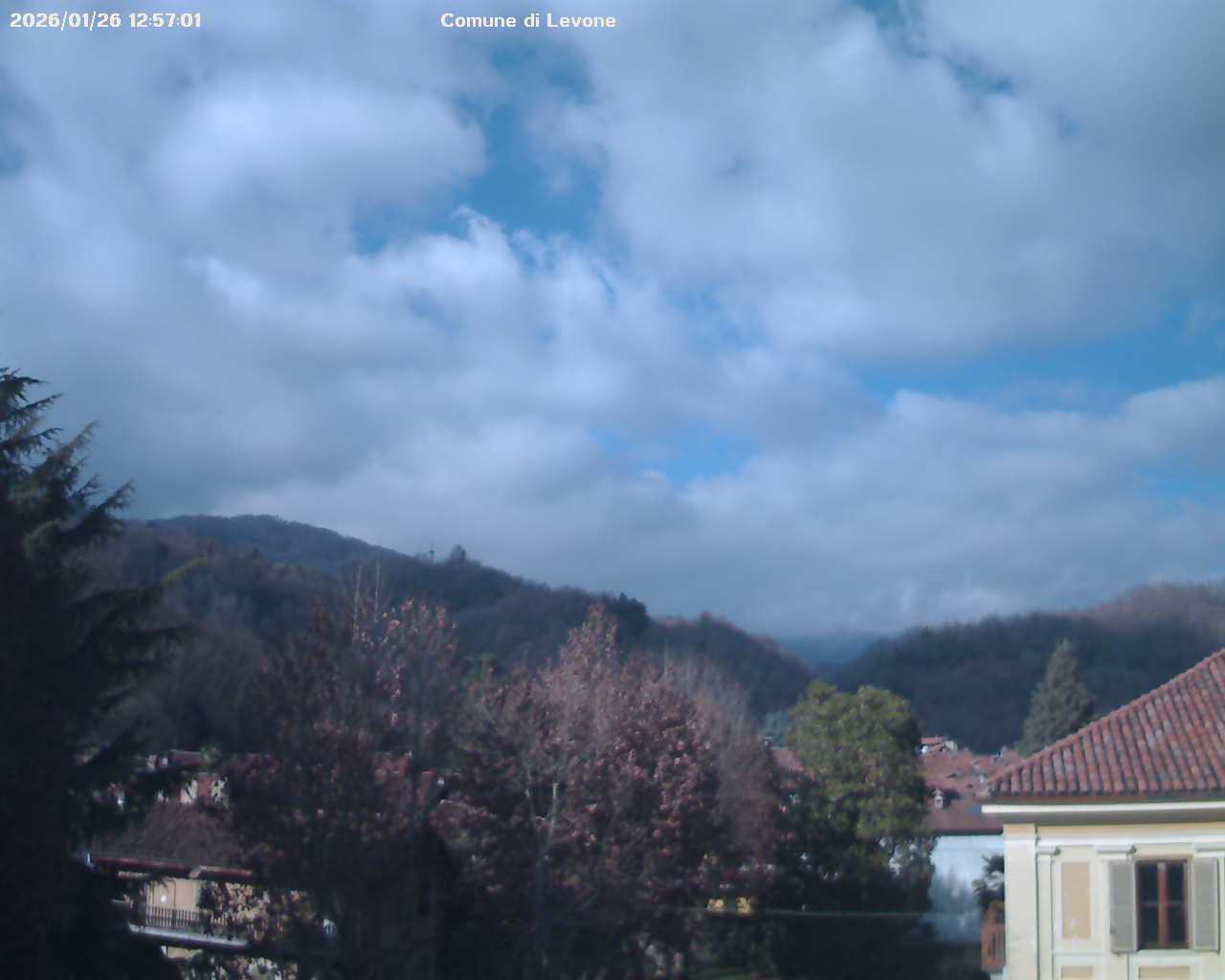 immagine della webcam nei dintorni di San Francesco al Campo: webcam Levone