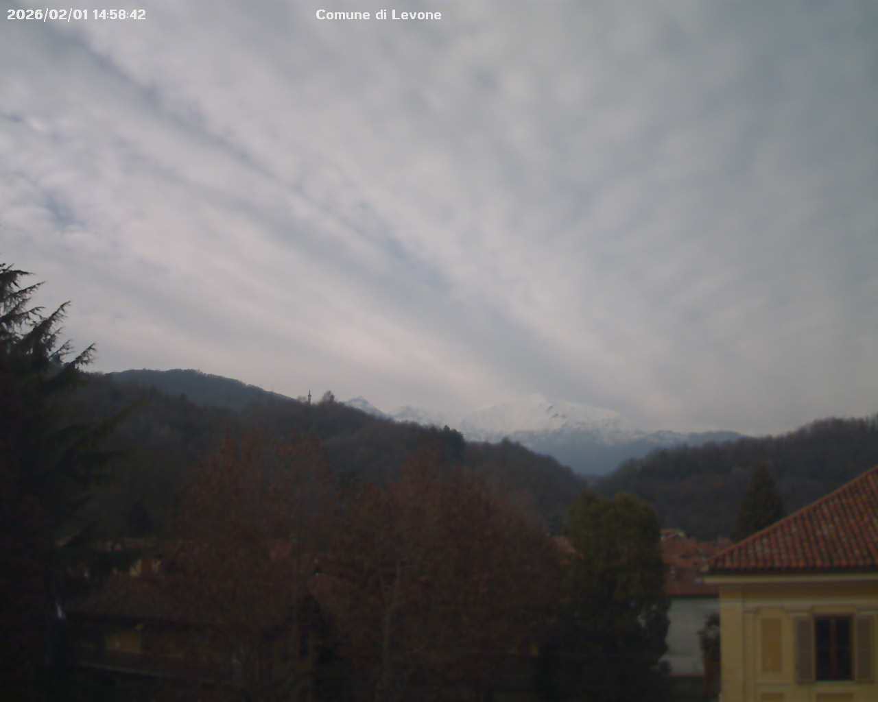 immagine della webcam nei dintorni di Vialfrè: webcam Levone