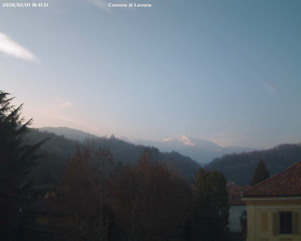 immagine della webcam nei dintorni di Vialfrè: webcam Levone