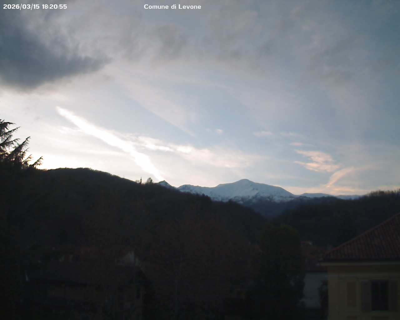 immagine della webcam nei dintorni di Baldissero Torinese: webcam Levone