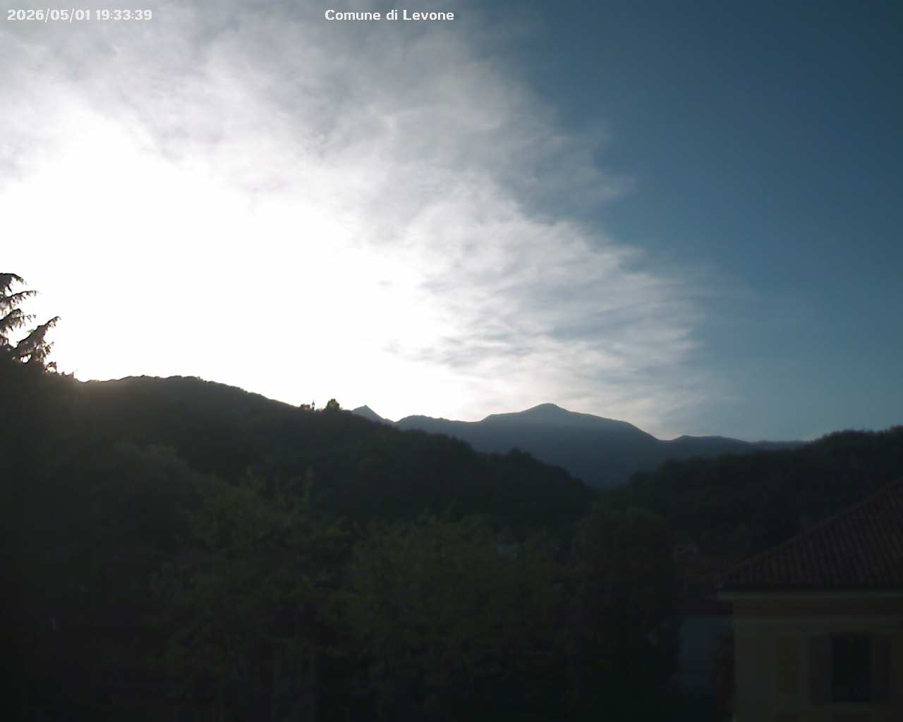 immagine della webcam nei dintorni di San Raffaele Cimena: webcam Levone
