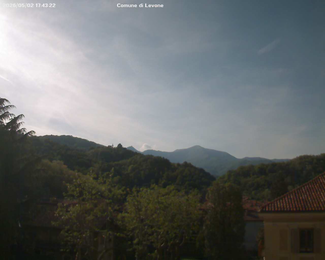 immagine della webcam nei dintorni di Rivarolo Canavese: webcam Levone