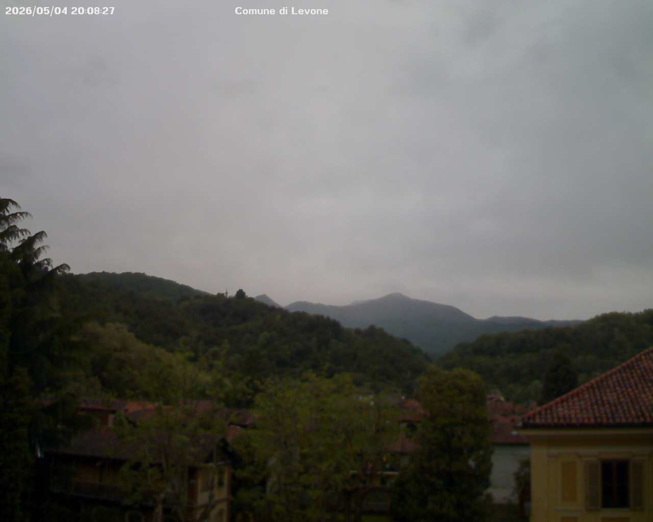 immagine della webcam nei dintorni di Forno Canavese: webcam Levone