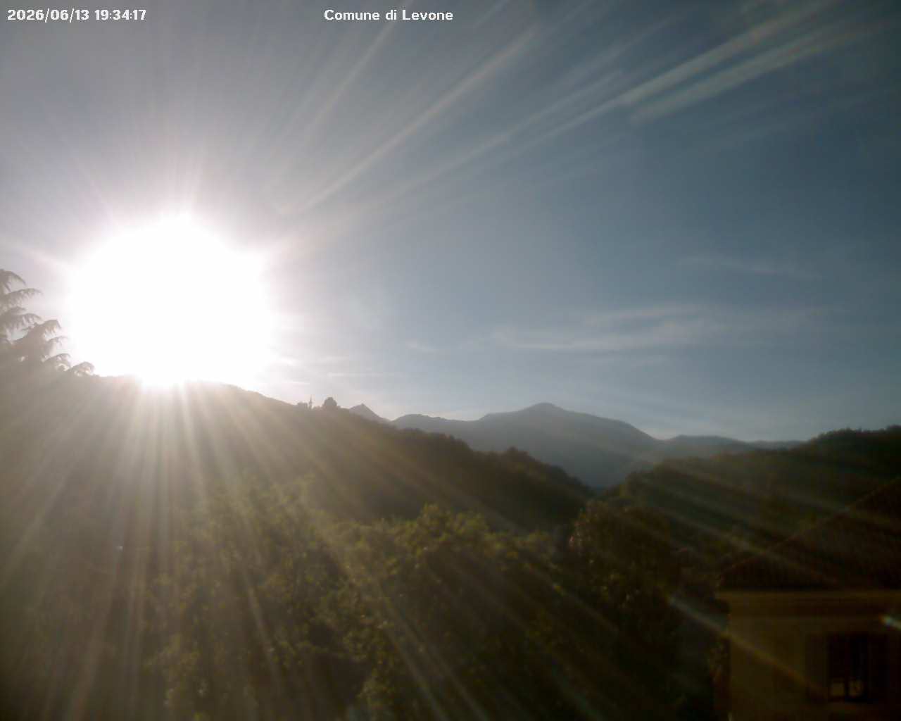 immagine della webcam nei dintorni di Pont-Canavese: webcam Levone