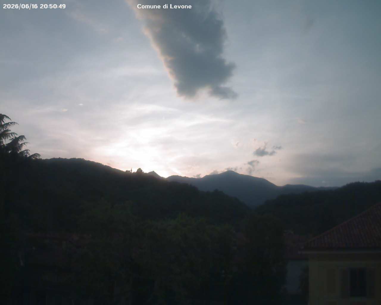 immagine della webcam nei dintorni di San Colombano Belmonte: webcam Levone