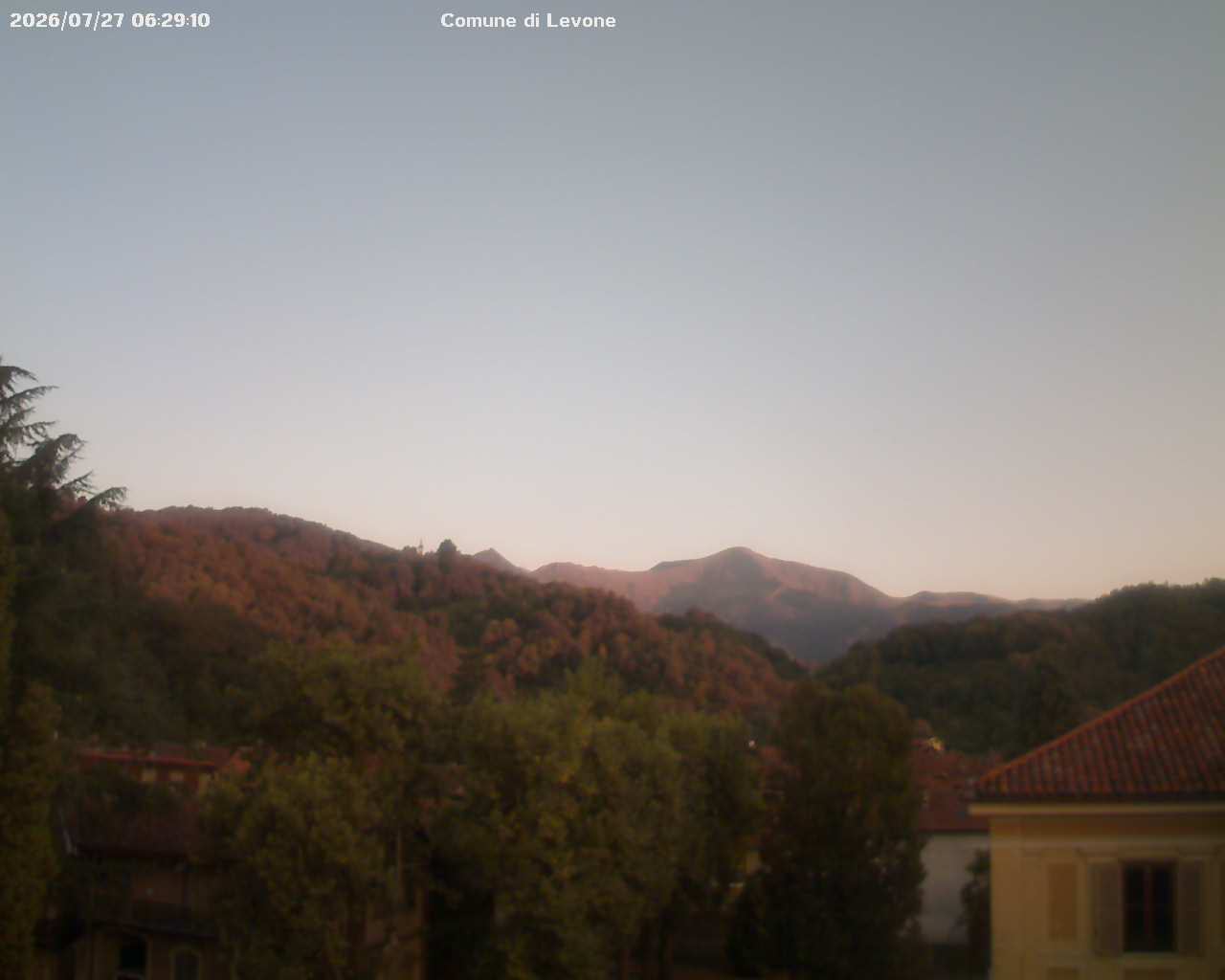 immagine della webcam nei dintorni di Chiesanuova: webcam Levone