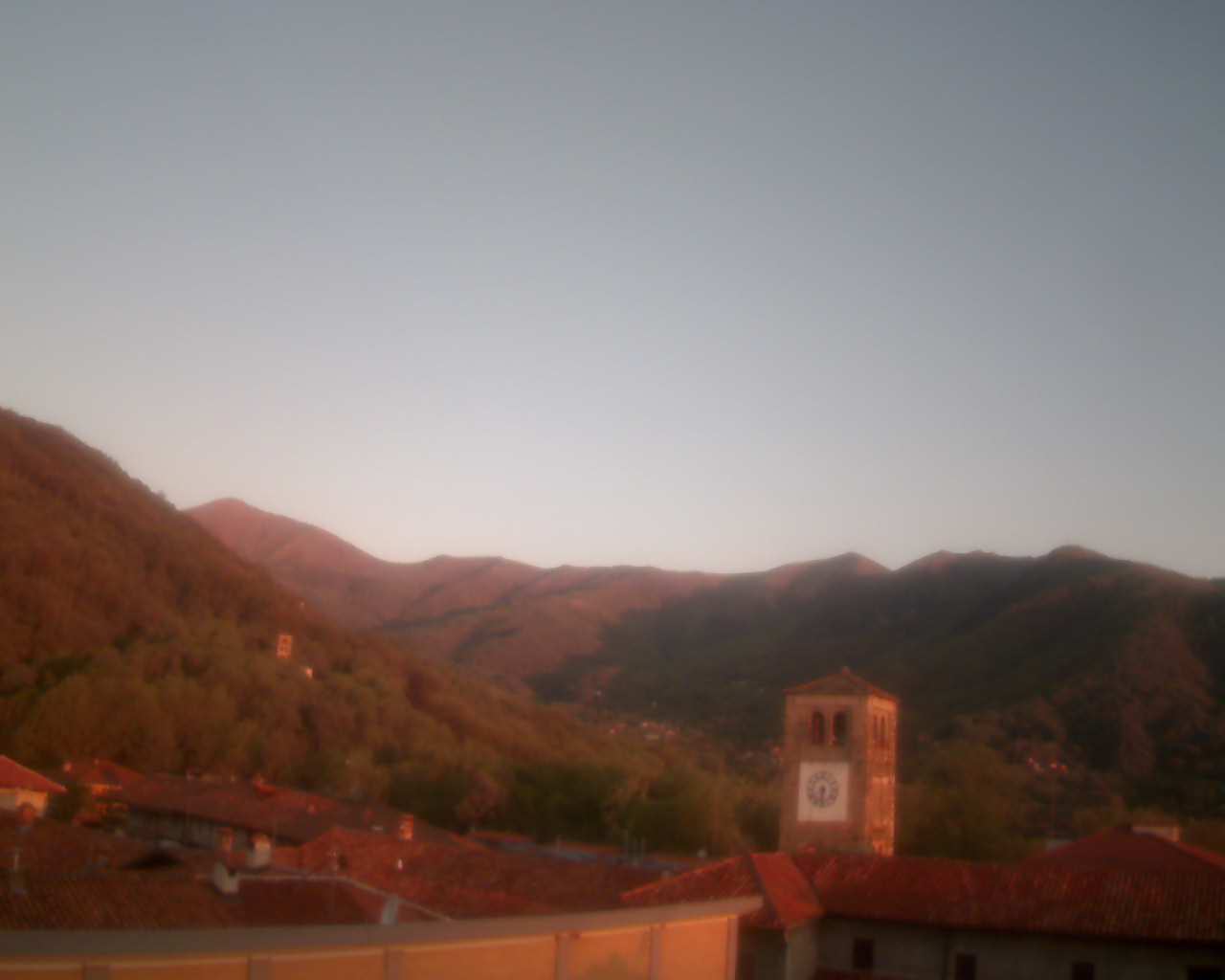 immagine della webcam nei dintorni di Alpette: webcam Prascorsano