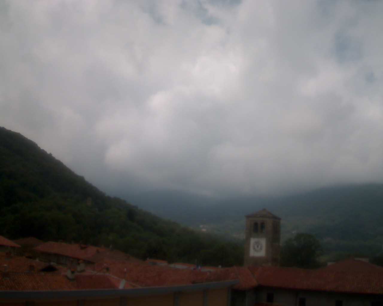 immagine della webcam nei dintorni di San Colombano Belmonte: webcam Prascorsano