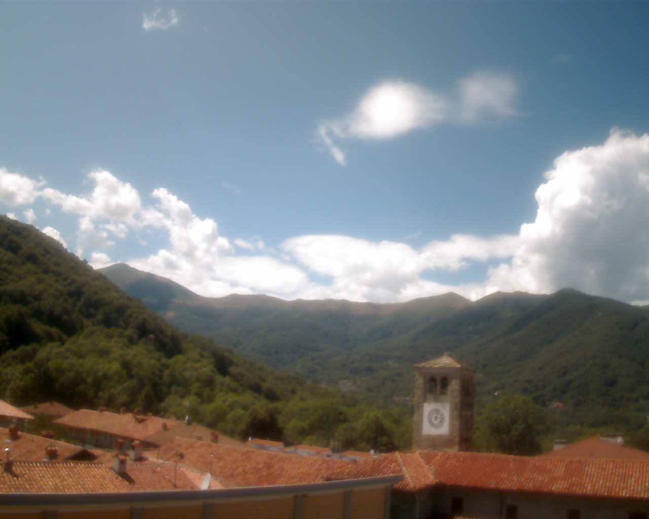 immagine della webcam nei dintorni di Salassa: webcam Prascorsano