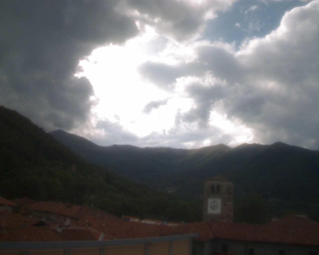 immagine della webcam nei dintorni di Levone: webcam Prascorsano