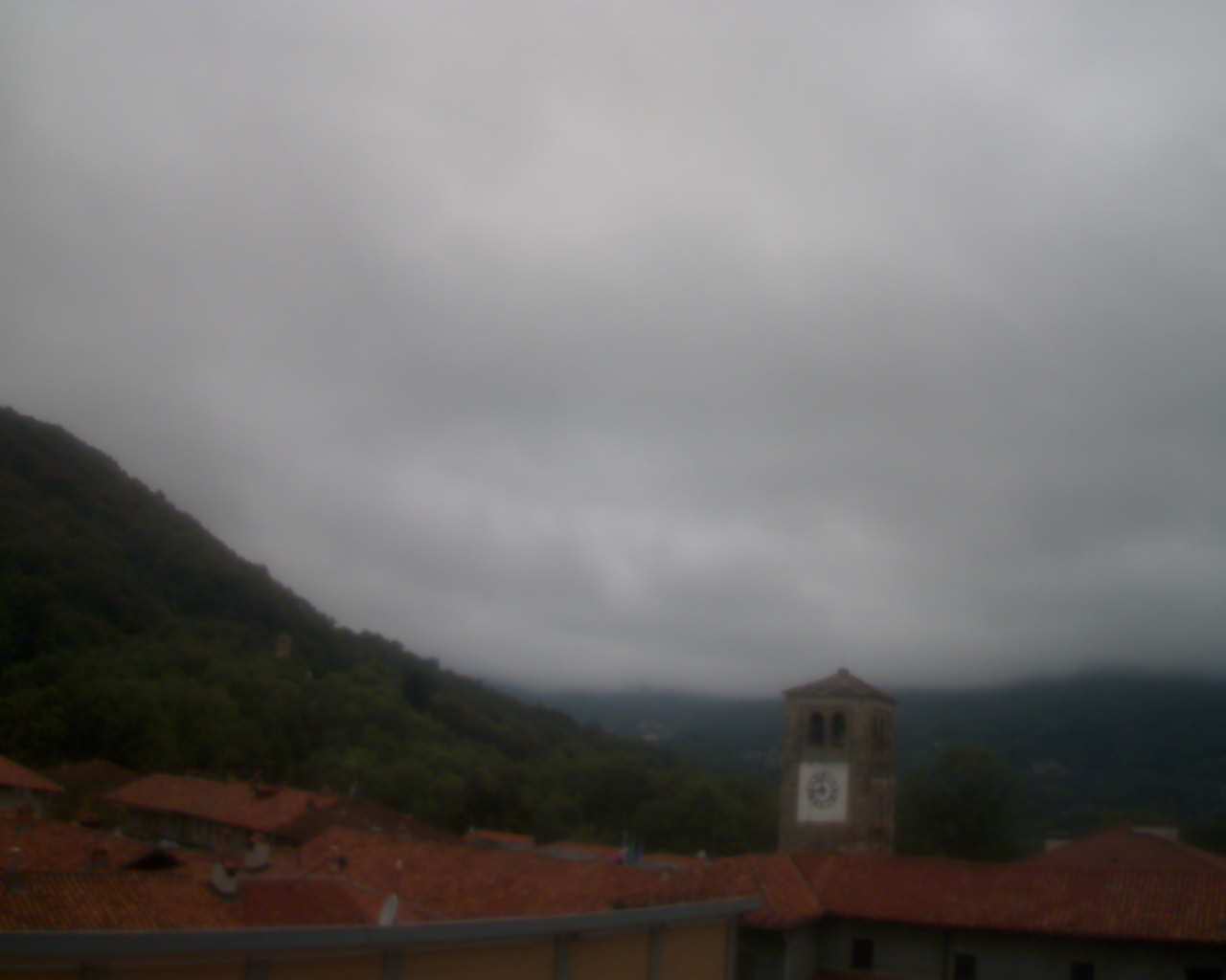 immagine della webcam nei dintorni di Coassolo Torinese: webcam Prascorsano