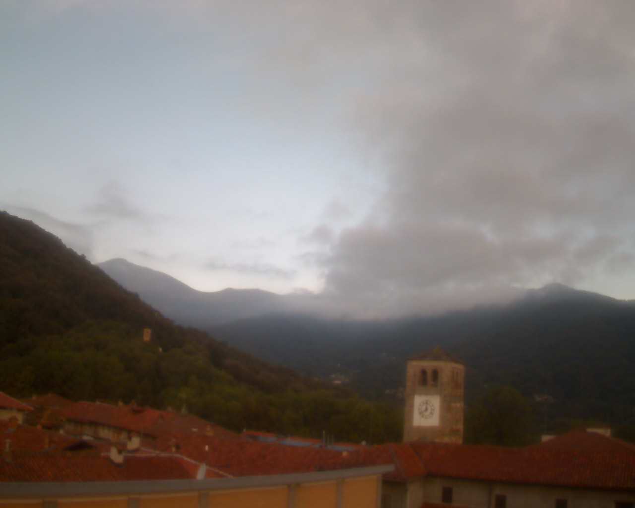 immagine della webcam nei dintorni di Levone: webcam Prascorsano
