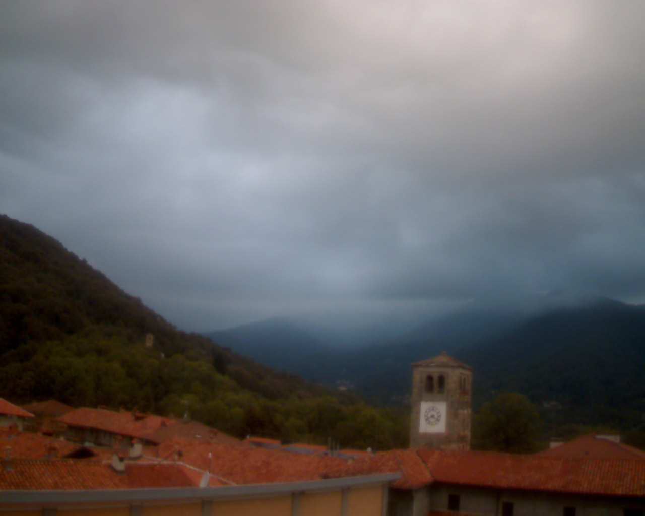 immagine della webcam nei dintorni di Locana: webcam Prascorsano
