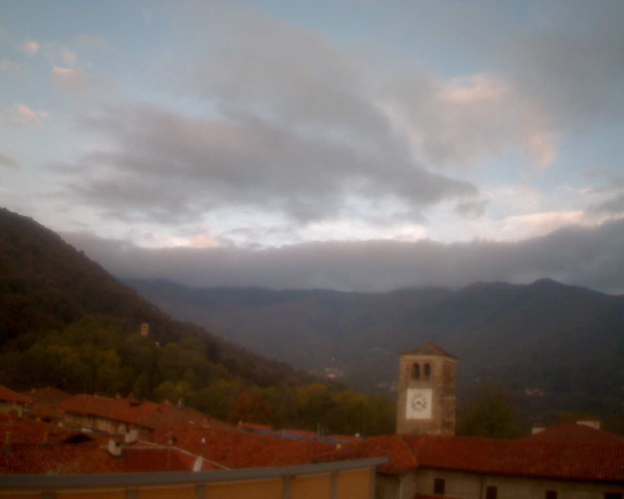immagine della webcam nei dintorni di Forno Canavese: webcam Prascorsano