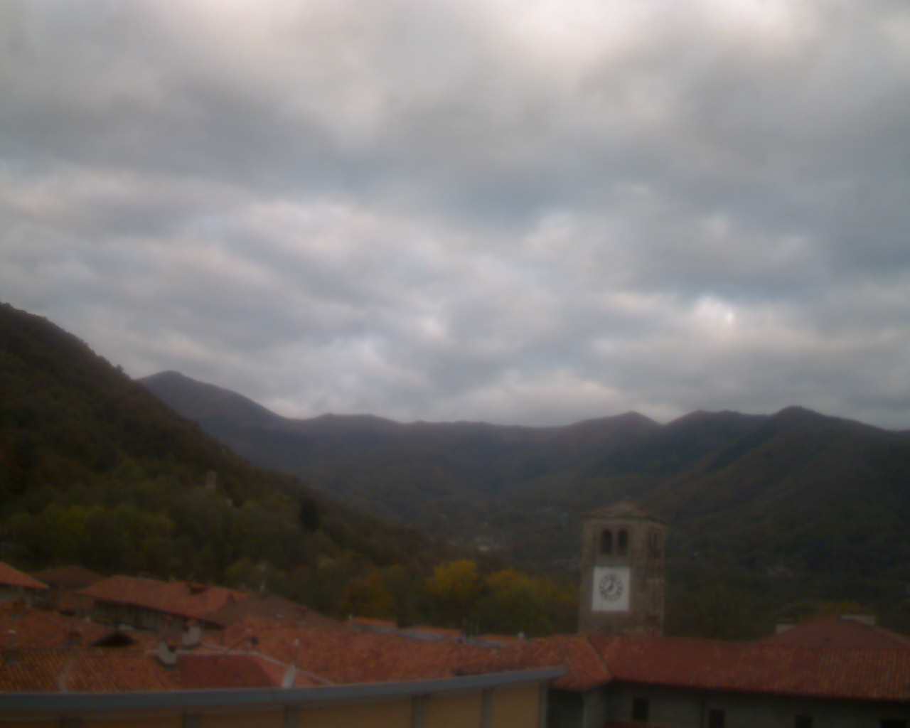 immagine della webcam nei dintorni di San Colombano Belmonte: webcam Prascorsano