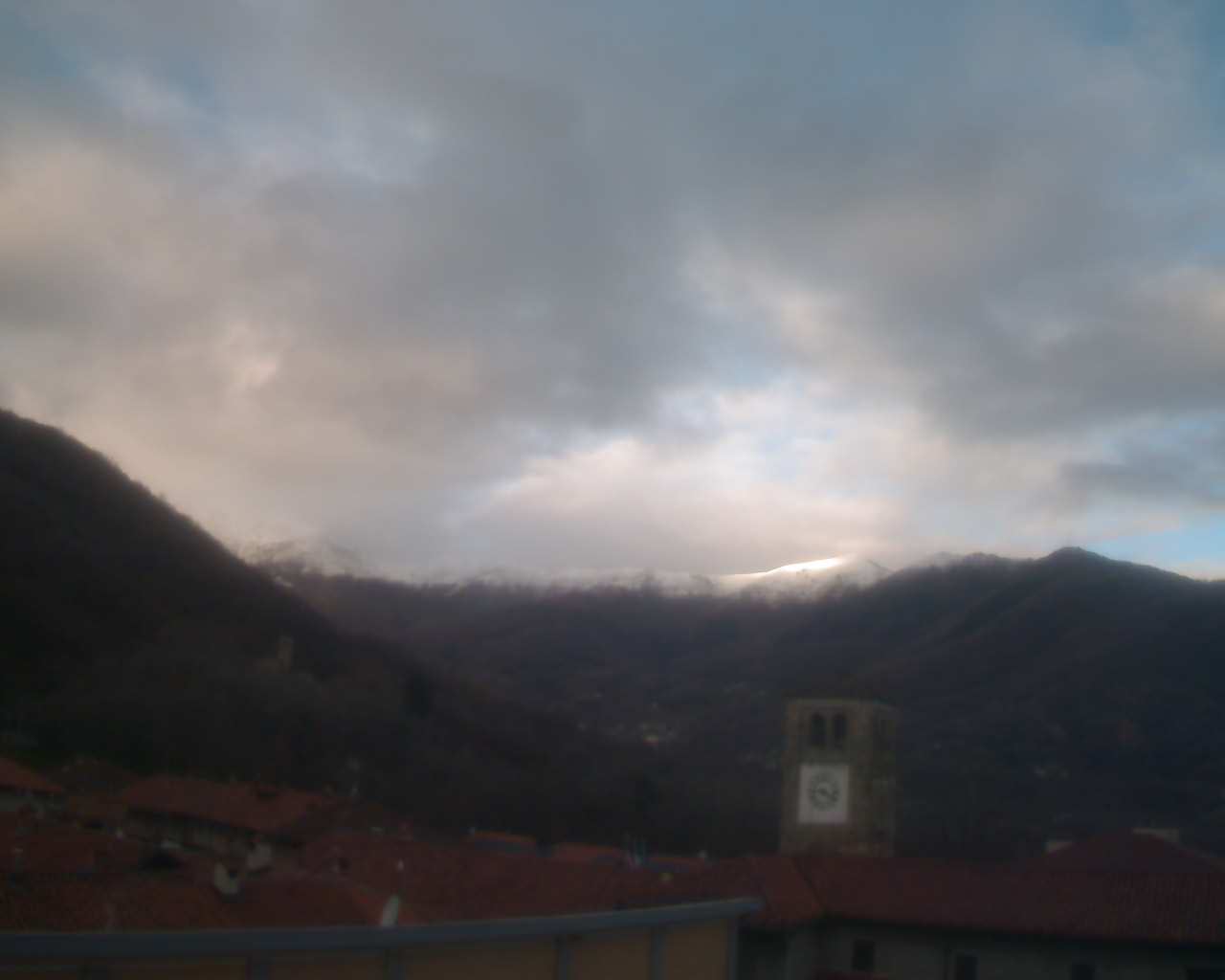 immagine della webcam nei dintorni di Colleretto Castelnuovo: webcam Prascorsano