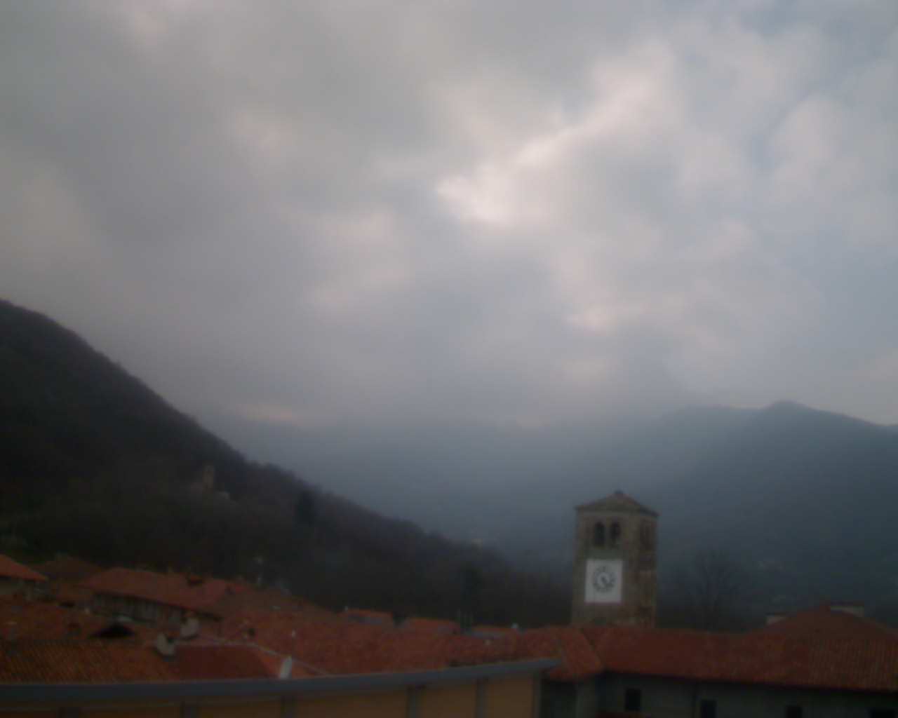 immagine della webcam nei dintorni di Colleretto Castelnuovo: webcam Prascorsano