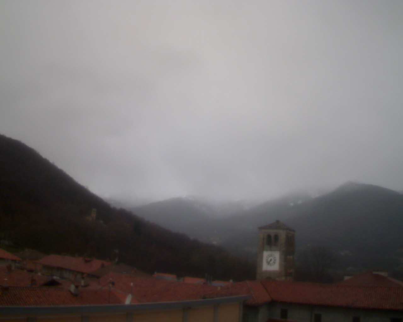 immagine della webcam nei dintorni di Alice Superiore: webcam Prascorsano