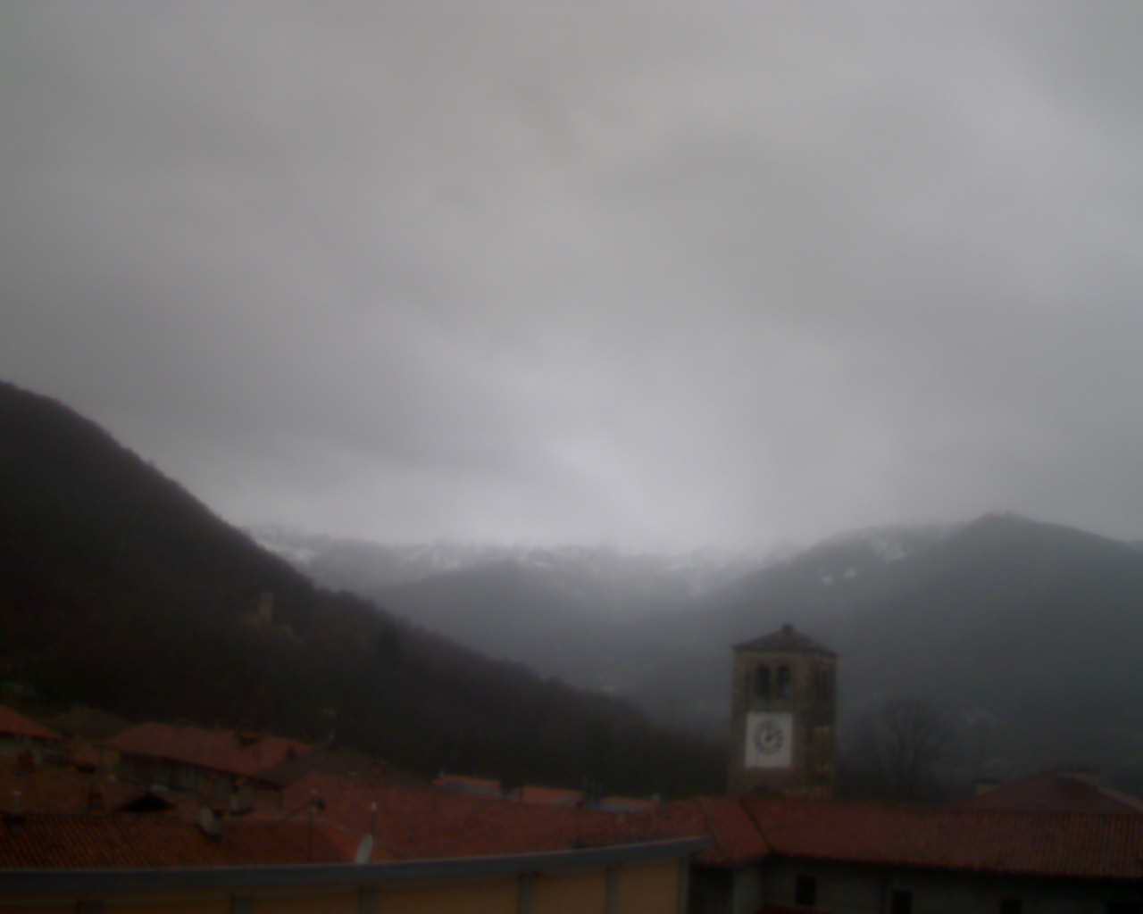 immagine della webcam nei dintorni di Colleretto Castelnuovo: webcam Prascorsano