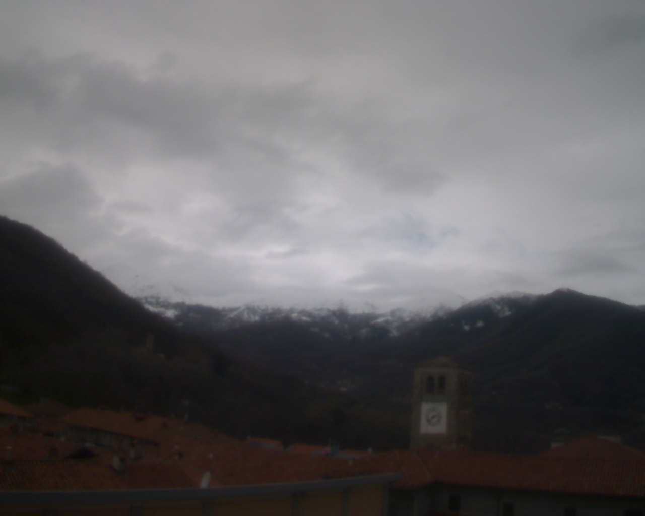 immagine della webcam nei dintorni di Levone: webcam Prascorsano