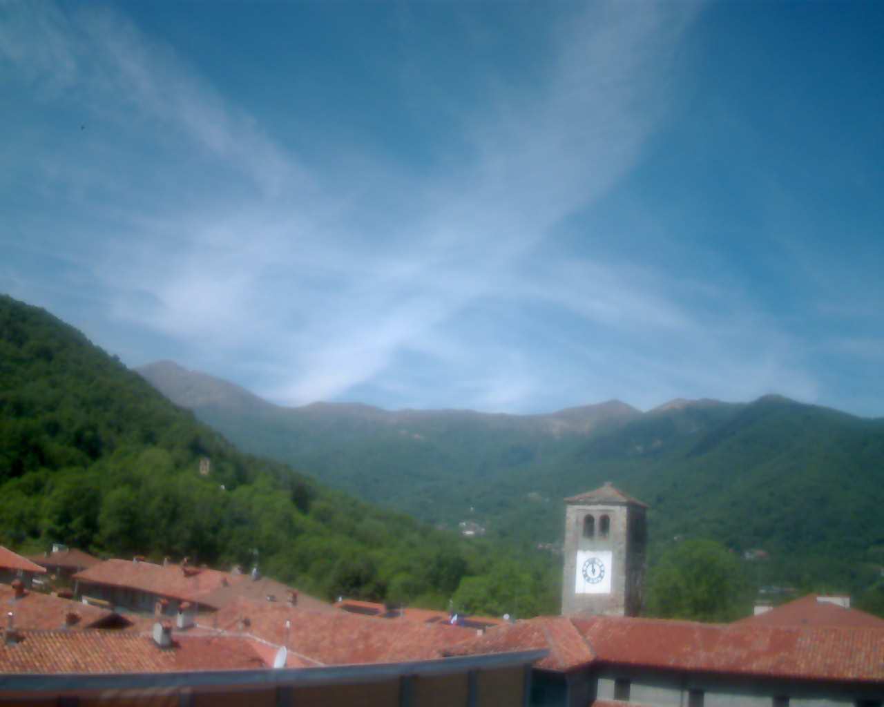 immagine della webcam nei dintorni di Levone: webcam Prascorsano