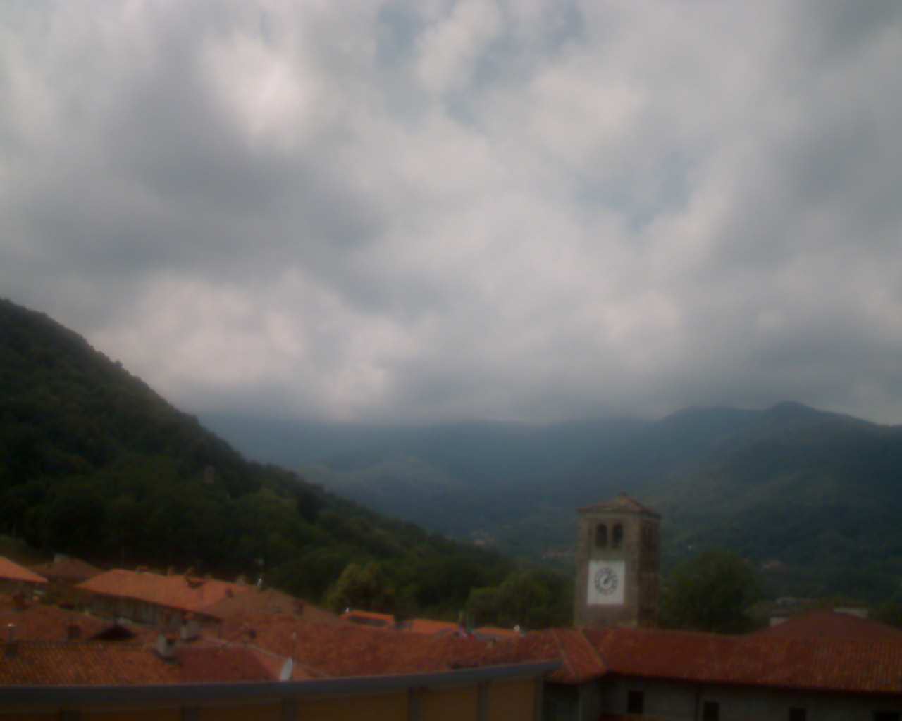 immagine della webcam nei dintorni di Colleretto Castelnuovo: webcam Prascorsano