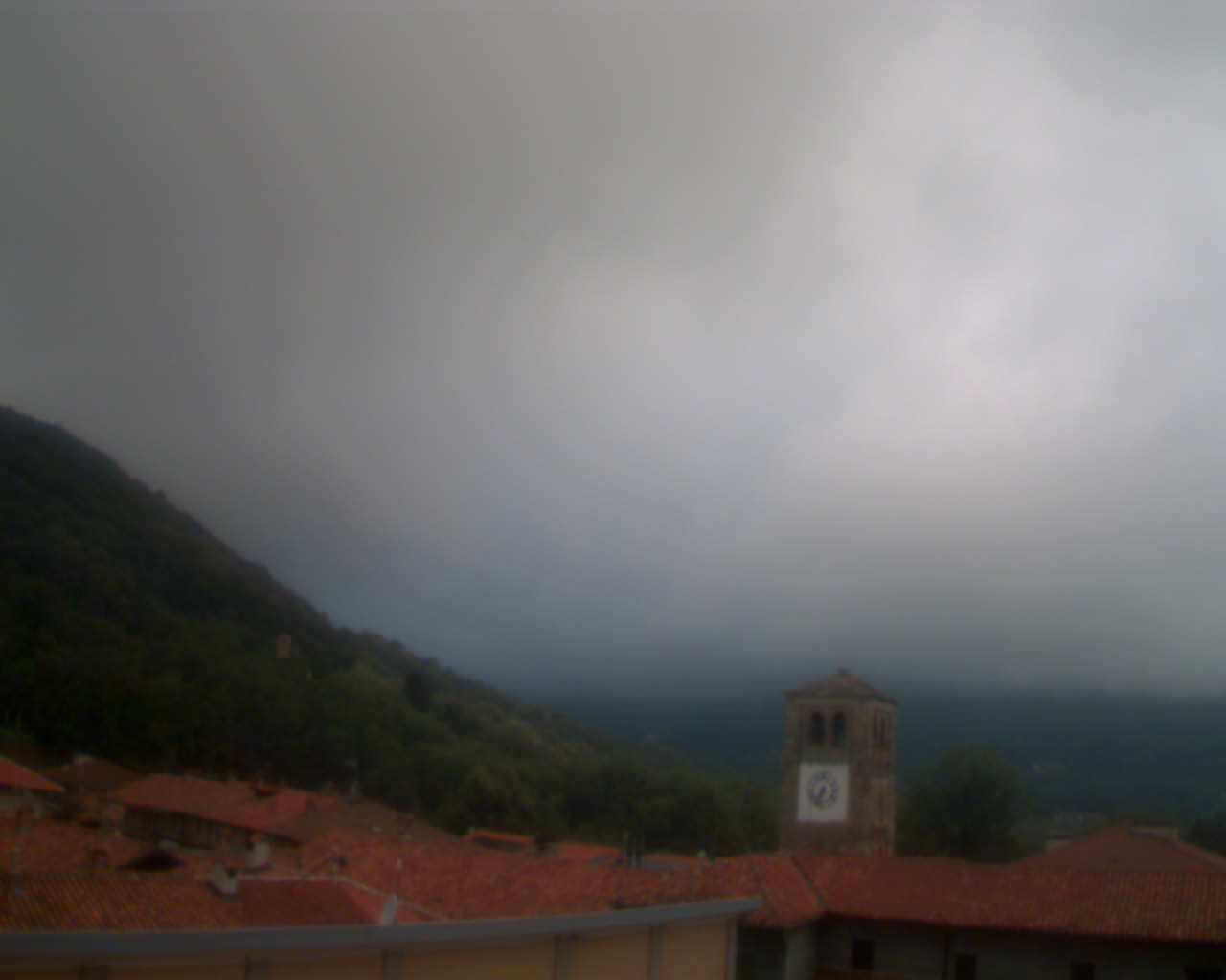 immagine della webcam nei dintorni di Lanzo Torinese: webcam Prascorsano