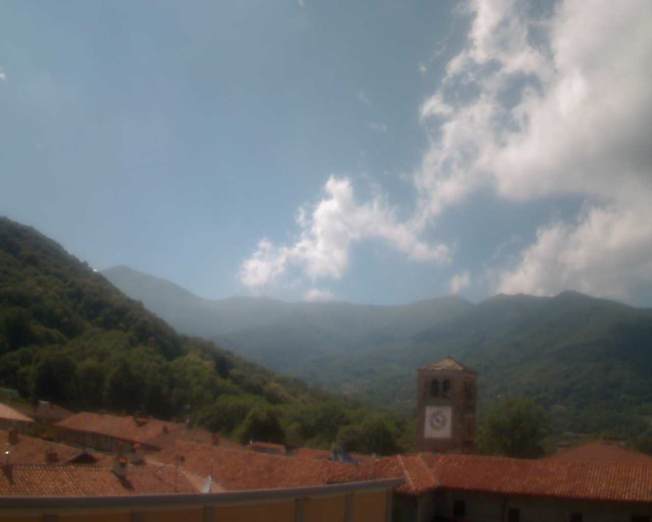 immagine della webcam nei dintorni di Lanzo Torinese: webcam Prascorsano