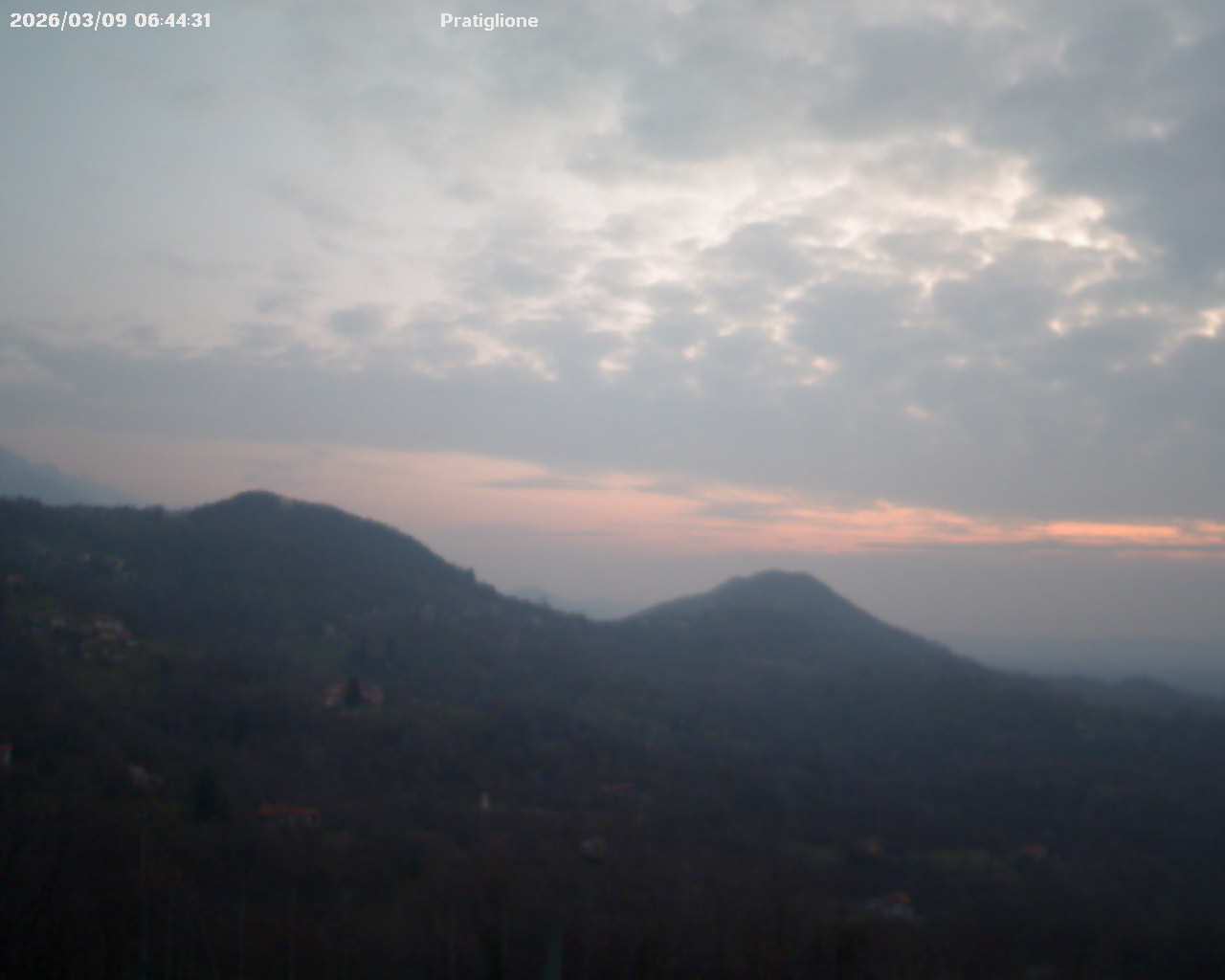 immagine della webcam nei dintorni di Rivarolo Canavese: webcam Pratiglione
