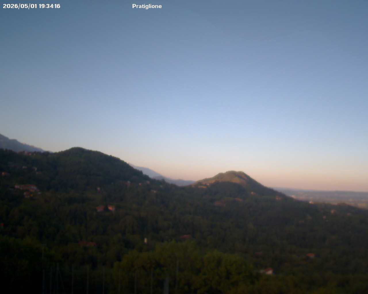 immagine della webcam nei dintorni di San Colombano Belmonte: webcam Pratiglione