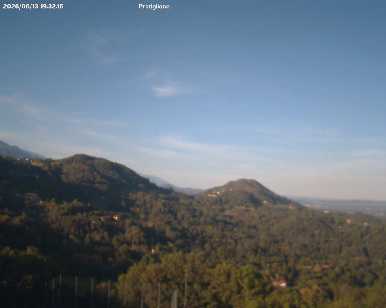immagine della webcam nei dintorni di Pont-Canavese: webcam Pratiglione