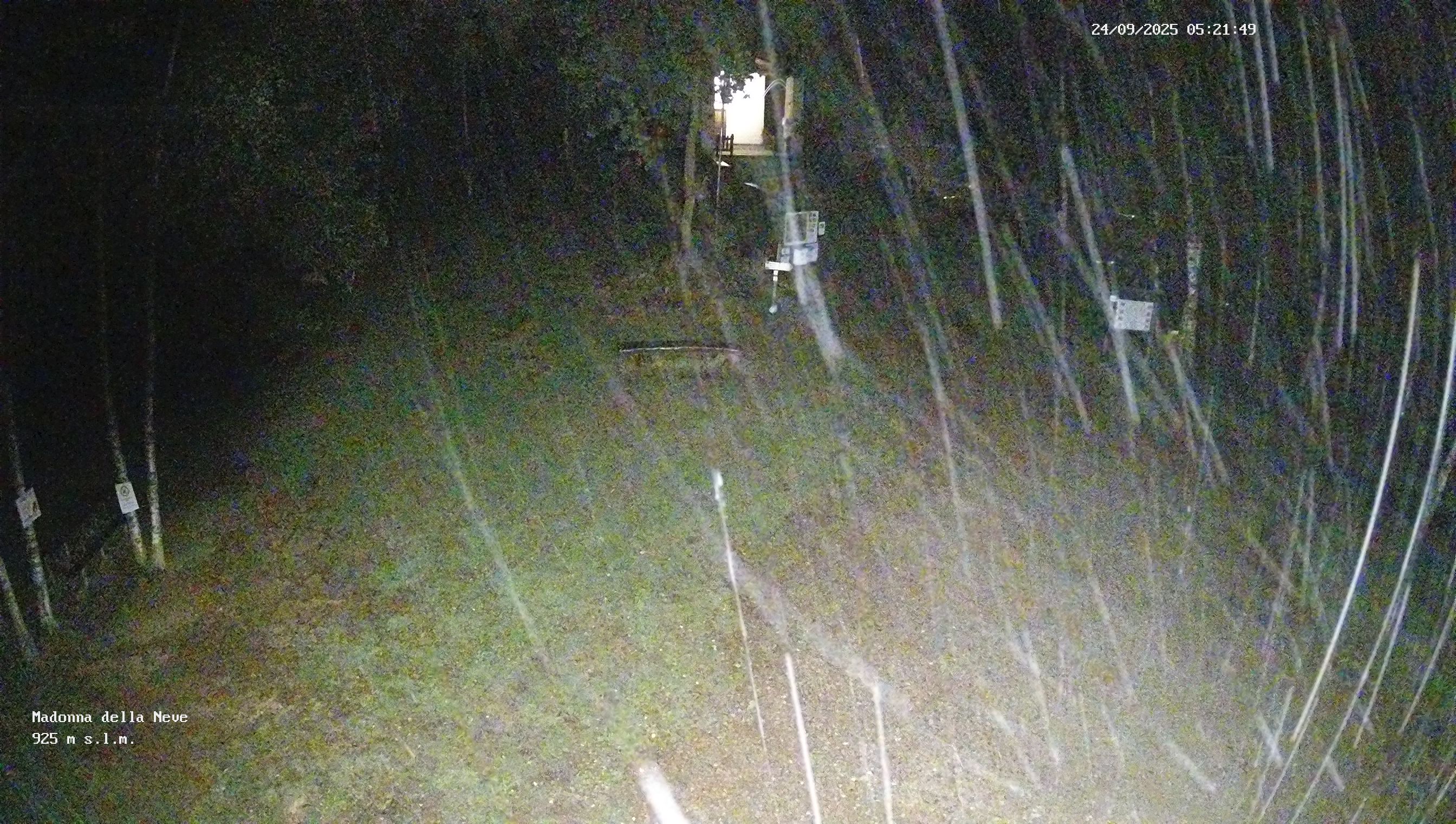 immagine della webcam nei dintorni di Villanova Canavese: webcam Rocca Canavese